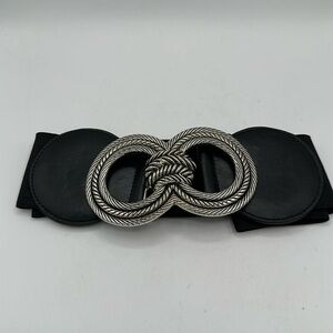 Black stretch belt with heavyweight silver-tone buckle, size L